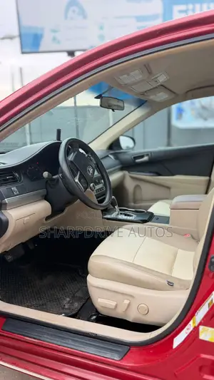 Toyota Camry LE 4dr Sedan (2.5L 4cyl 6A) 2013 Red