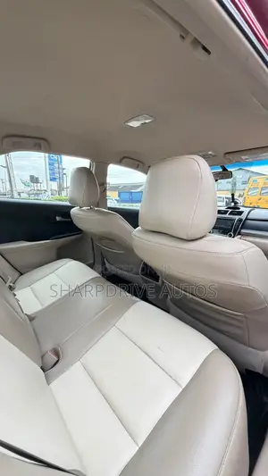 Toyota Camry LE 4dr Sedan (2.5L 4cyl 6A) 2013 Red