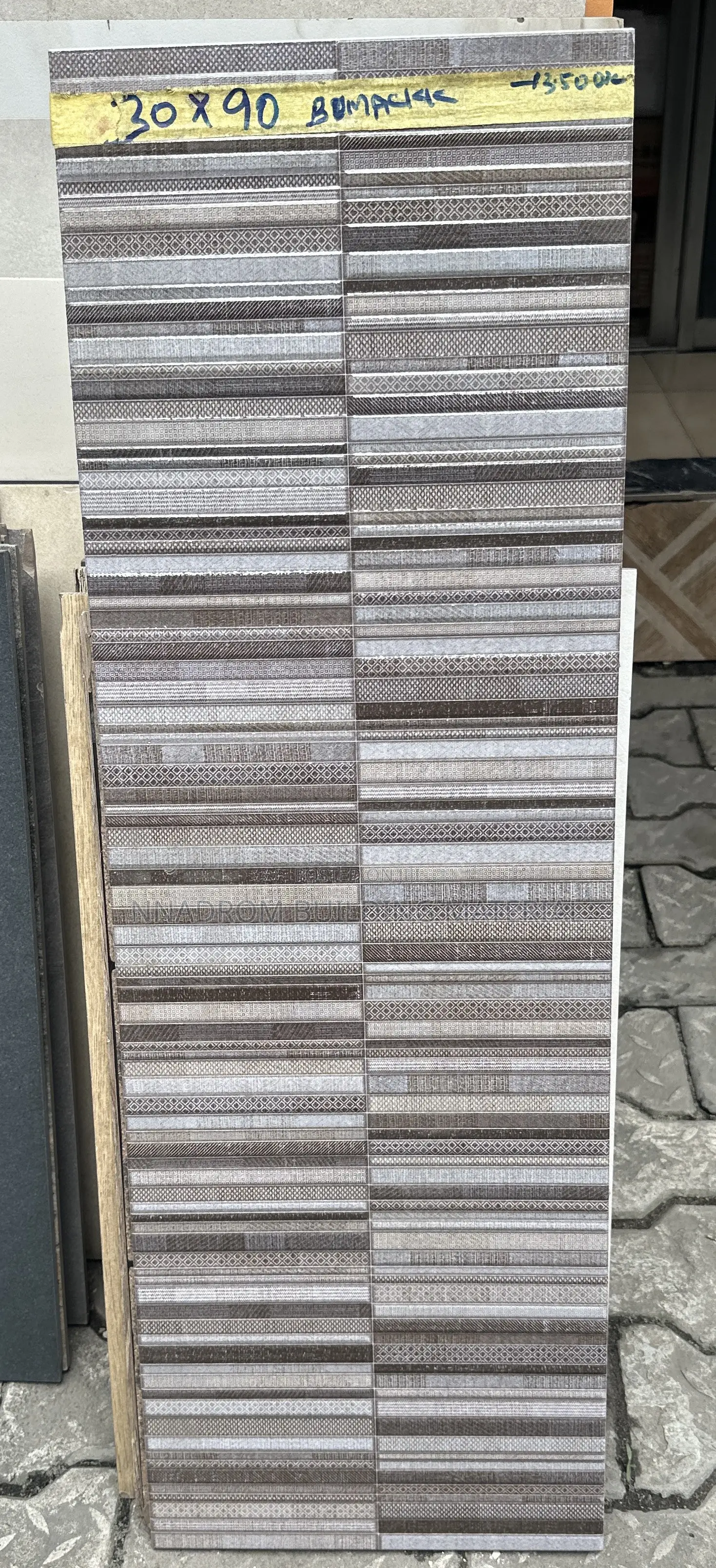 30/90 Wall Tiles Decor