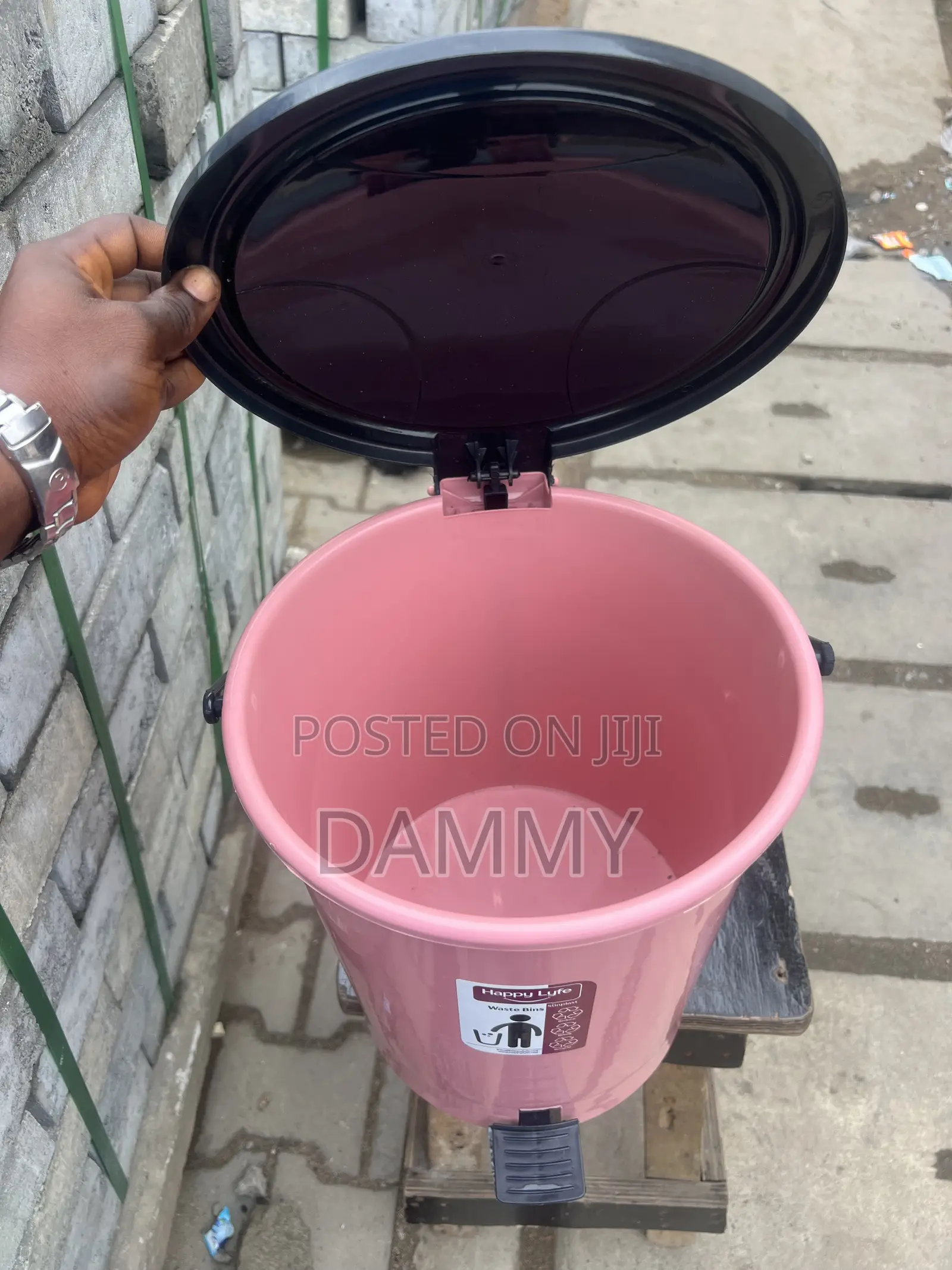 Plastic Bristar Pedal Waste Bin