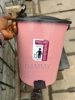 Plastic Bristar Pedal Waste Bin