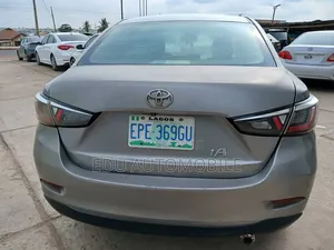 Scion iA Base 2016