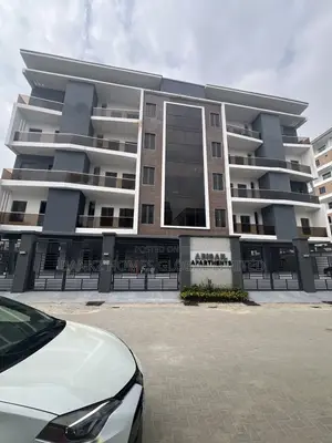 4bdrm Apartment in Lekki Phase 1 for sale