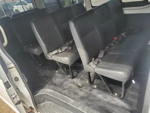 Toyota HiAce 2010 White