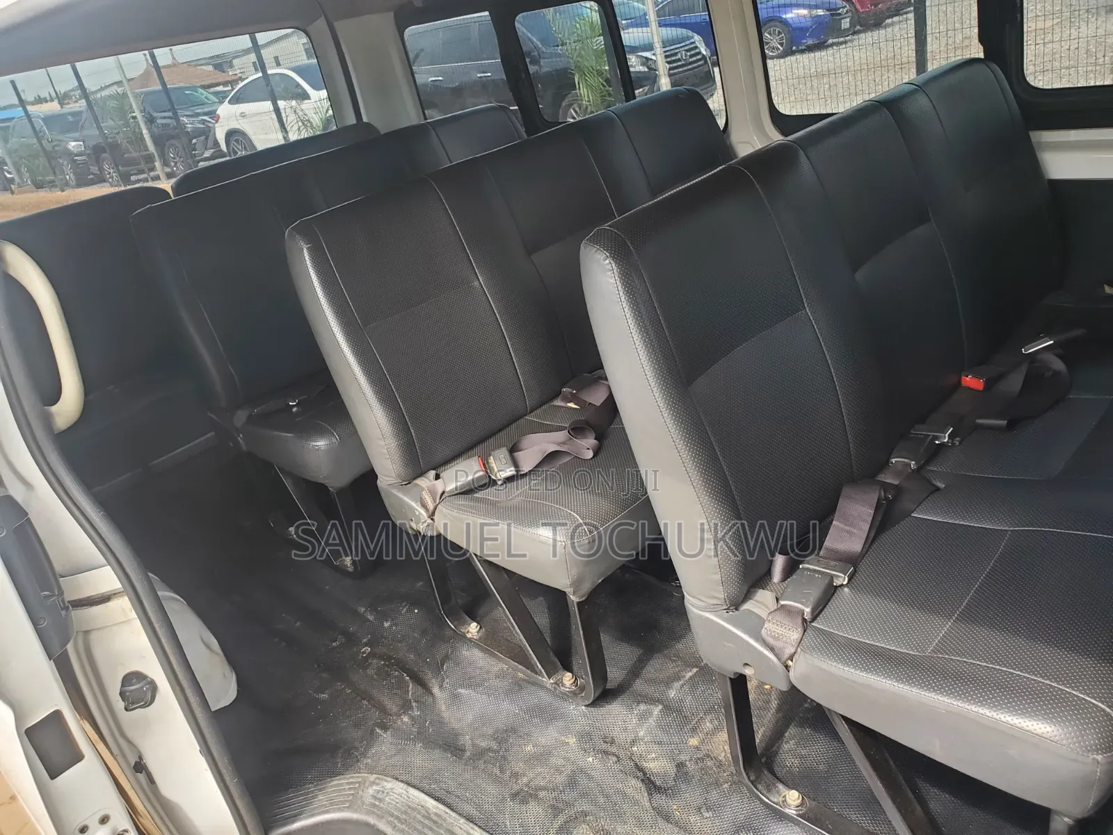 Toyota HiAce 2010 White