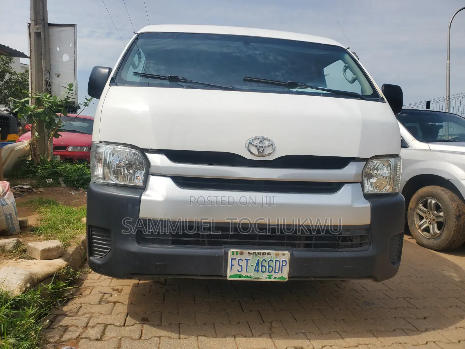 Toyota HiAce 2010 White