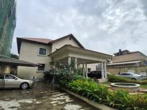 6bdrm Duplex in Lekki Phase 1 Lagos for rent