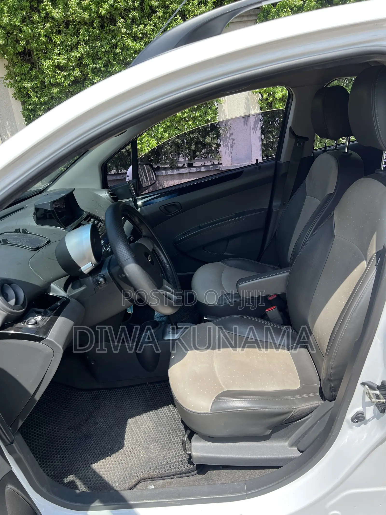 Chevrolet Spark 2012 White