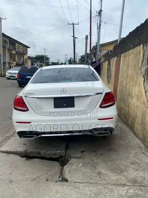 Mercedes-Benz E300 2019 White