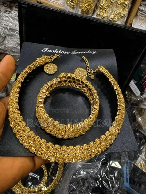 Beautiful Bridal Jewelry Set (Gold Silver)