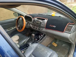 Toyota Camry 2004 Blue