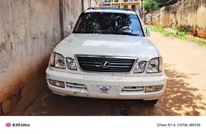 Lexus LX 470 AWD 2002 White