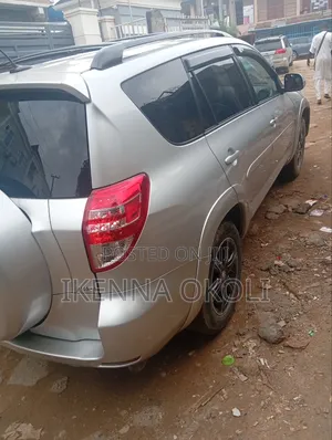 Toyota RAV4 2012 Silver