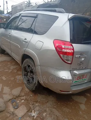 Toyota RAV4 2012 Silver
