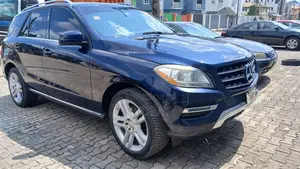 Mercedes-Benz M Class ML350 4MATIC 4dr SUV AWD (3.5L 6cyl 7A) 2014 Blue