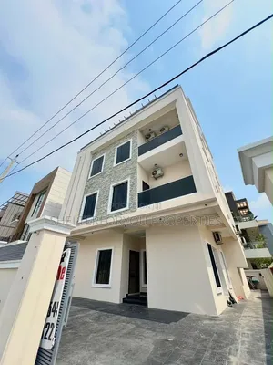 6bdrm House in Lekki Phase 1 for sale