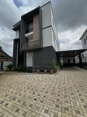 6bdrm Duplex in Mabushi for sale