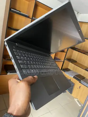 Laptop Lenovo V130-15IKB 8GB Intel Core i5 SSD 128GB