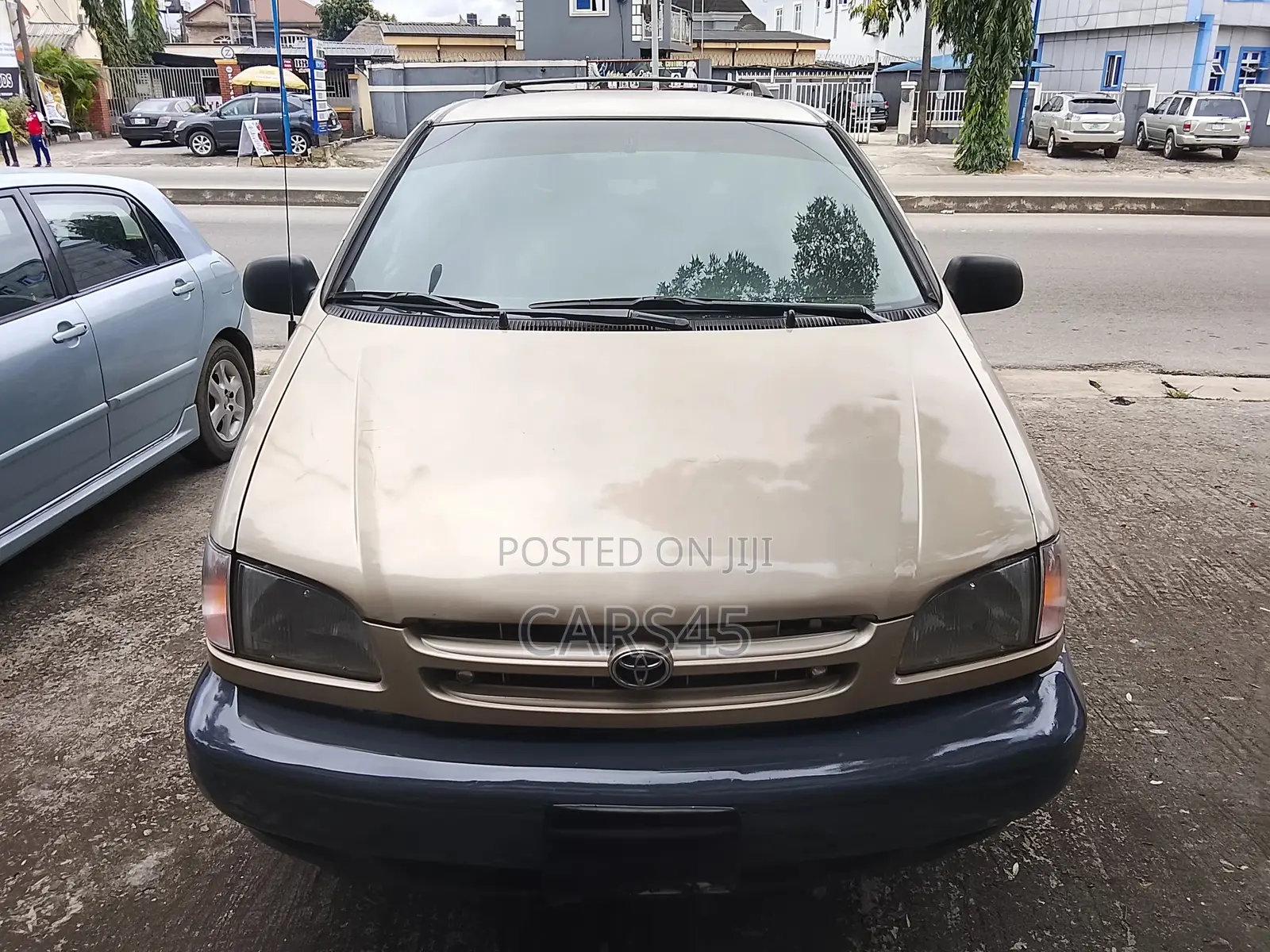 Toyota Sienna CE & 1 hatch 2000 Gold