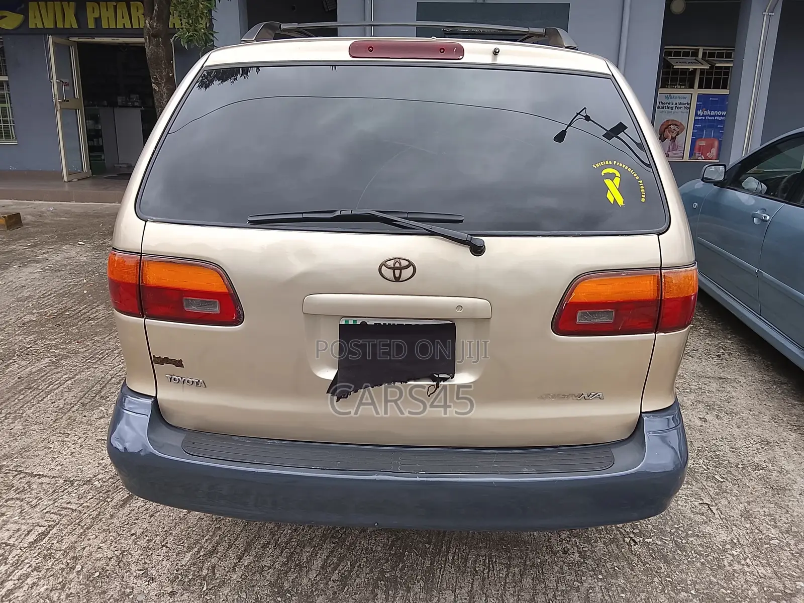 Toyota Sienna CE & 1 hatch 2000 Gold
