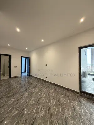 3bdrm Maisonette in Ikoyi for rent