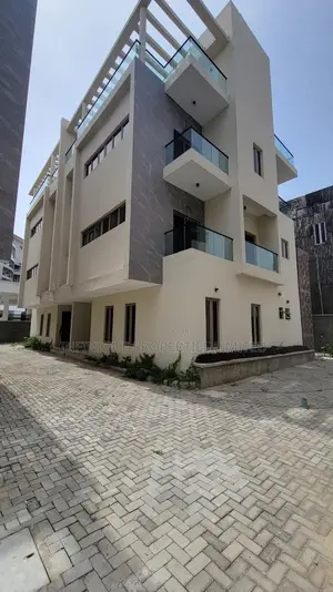 5bdrm House in Banana Island for rent