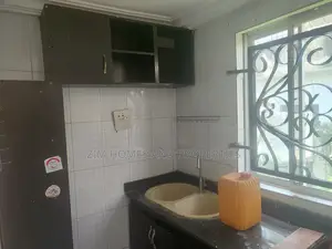 1bdrm Block of Flats in Zim Homes And, Apo Resettlement for rent