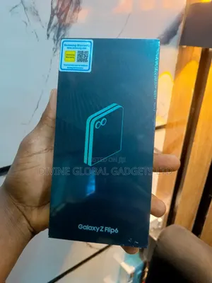 New Samsung Galaxy Z Flip6 512 GB Gray