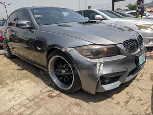 BMW 328i 2009 Gray