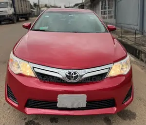 Toyota Camry 2014 Red
