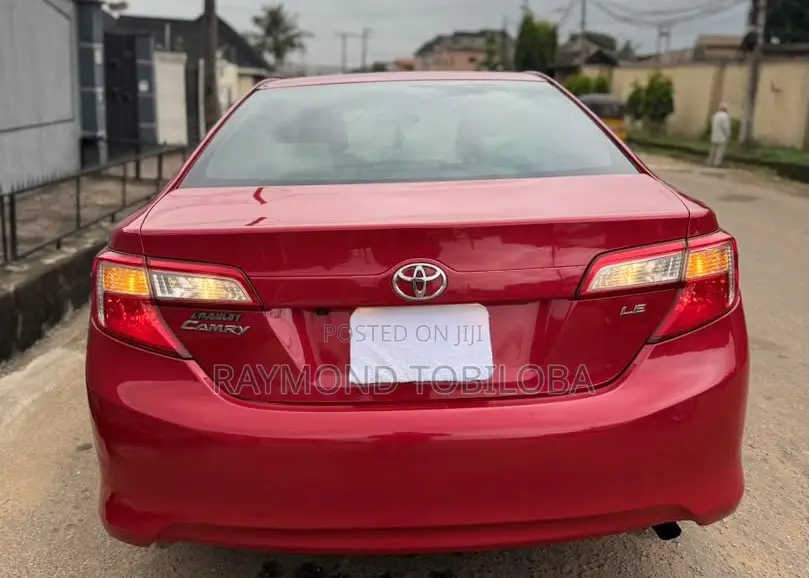Toyota Camry 2014 Red