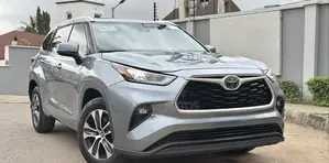 Toyota Highlander 2020 Blue