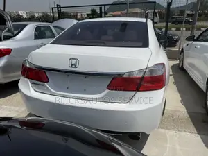 Honda Accord EX 4dr Sedan (2.4L 4cyl CVT) 2015 White