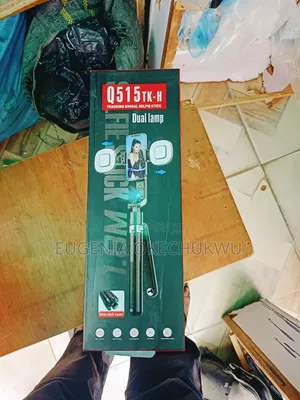 Q515tk-H Tracking Gimbal Selfie Stick,