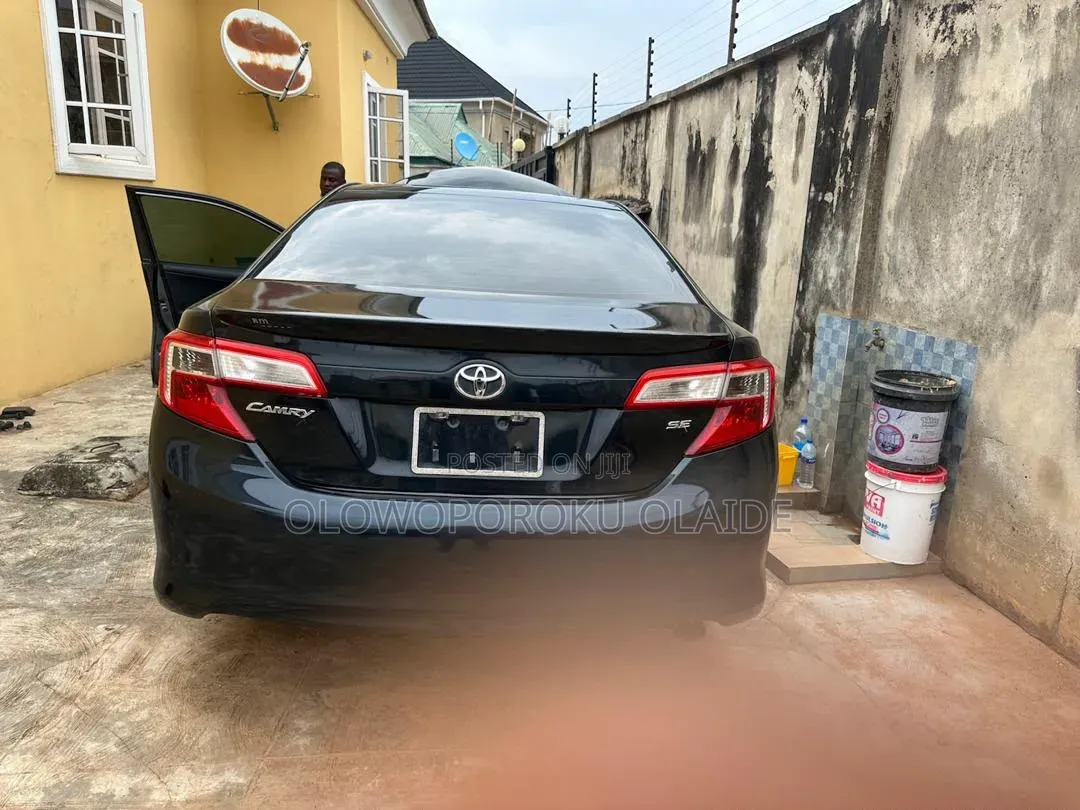 Toyota Camry 2012 Black