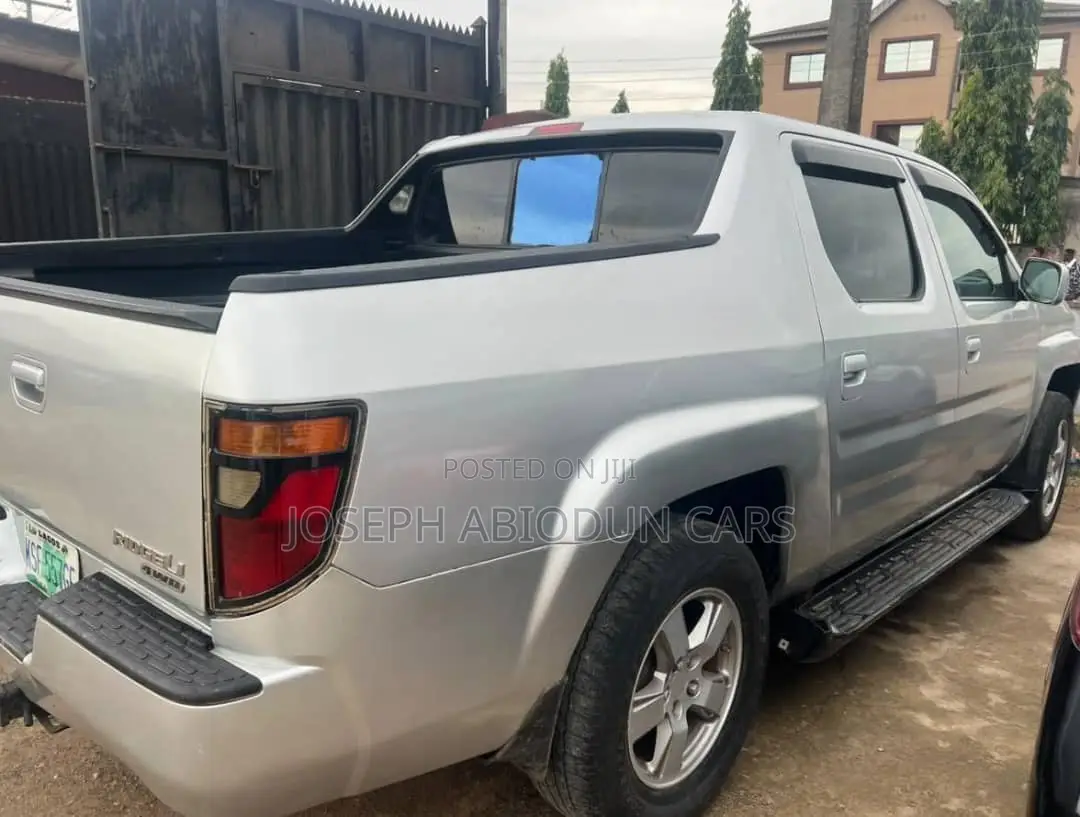 Honda Ridgeline 2008 Silver