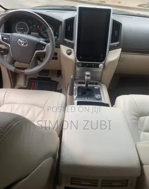 Toyota Land Cruiser 4.5 V8 GXR 2020 Black