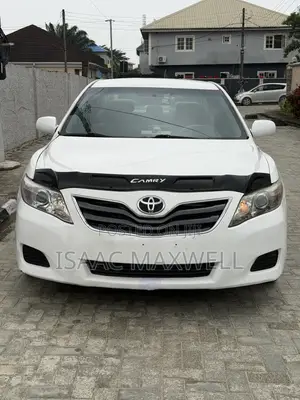 Toyota Camry LE 4dr Sedan (2.5L 4cyl 6AM) 2010 White