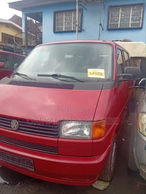 Volkswagen Transporter 2005 Red