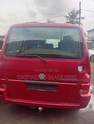 Volkswagen Transporter 2005 Red
