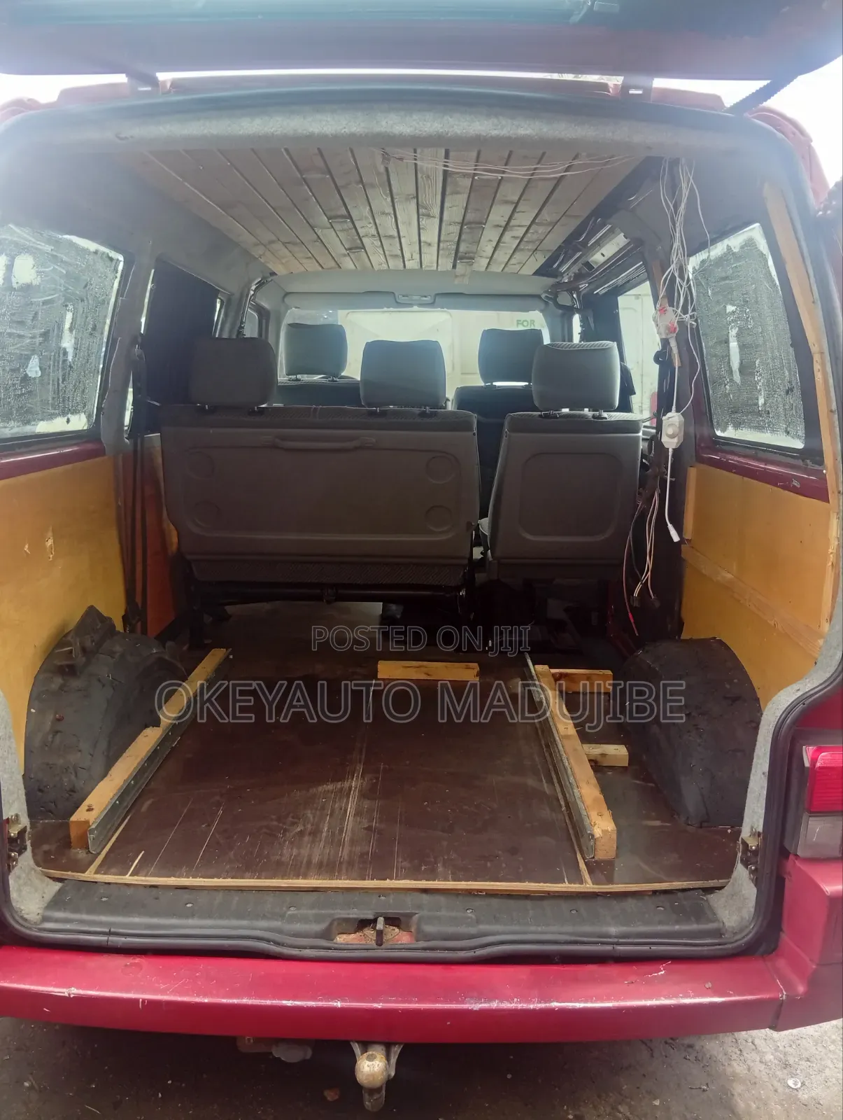 Volkswagen Transporter 2005 Red