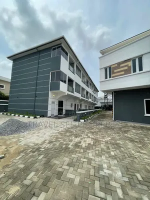 2bdrm Block of Flats in Parkview Estate for rent