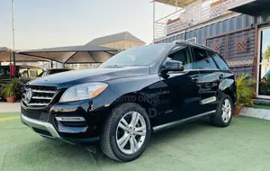 Mercedes-Benz M Class ML350 4dr SUV (3.5L 6cyl 7A) 2014 Black