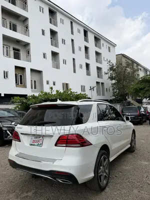Mercedes-Benz GLE-Class GLE 400 4MATIC 2017 White