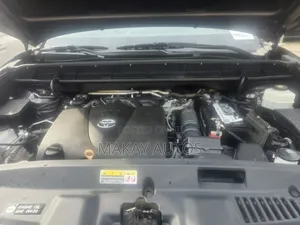 Toyota Highlander Limited AWD 2020 Gray