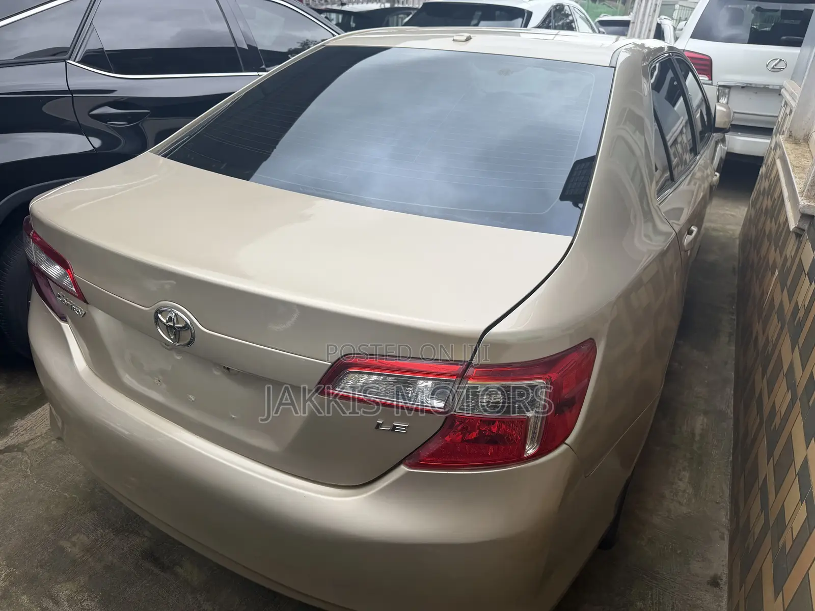 Toyota Camry 2014 Gold