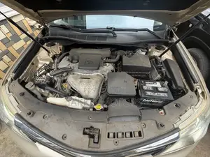 Toyota Camry 2014 Gold
