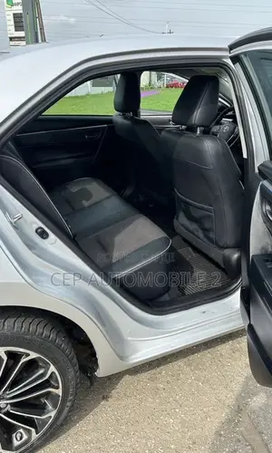 Toyota Corolla S 4dr Sedan (1.8L 4cyl CVT) 2014 Silver