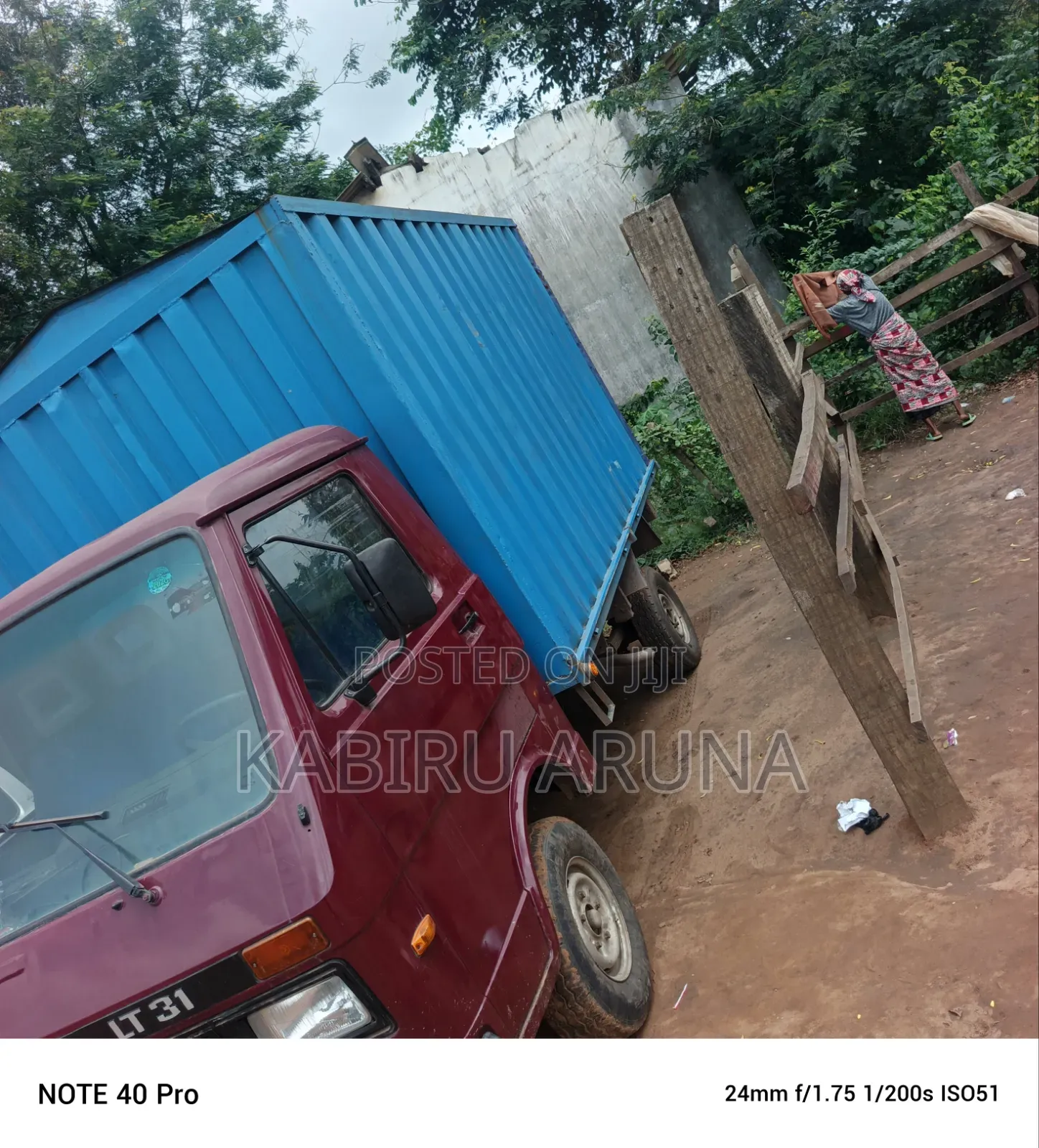 Volkswagen LT 2000 Brown