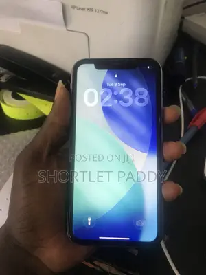 Apple iPhone 11 64 GB Purple